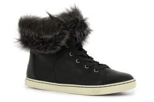 UGG-NEGRO