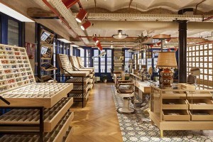 Flagship Etnia Bcn interior