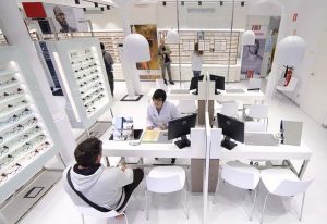 Optica y Audiologia Universitaria